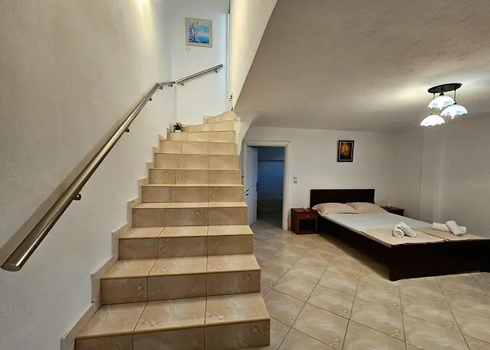 Jasmine House Apartament Potos